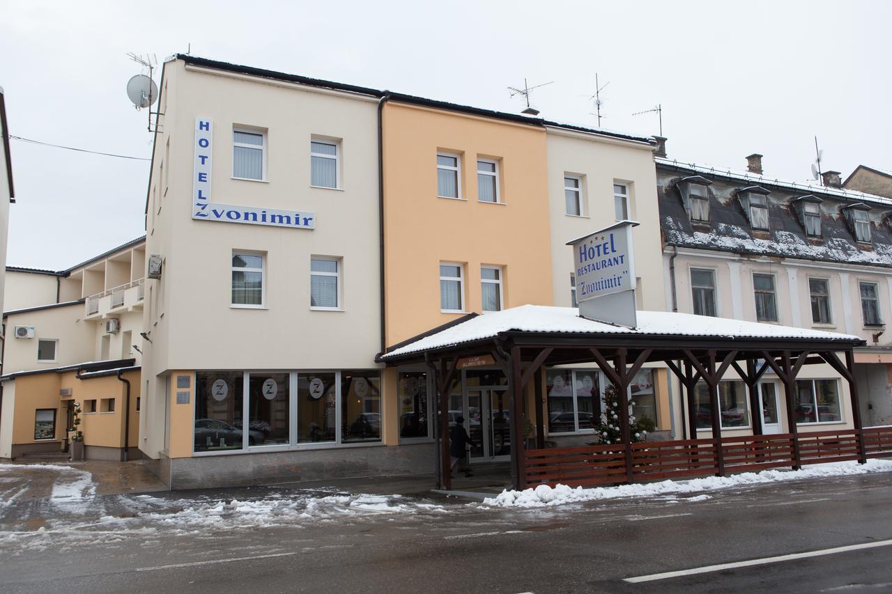 Hotel Zvonimir โอโทชาส ภายนอก รูปภาพ